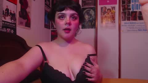 Snapshot of sofia_coolle chatting on February 27, 1:16 am Sofi online show from February 27, 1:16 am