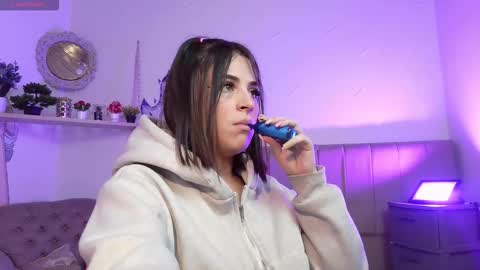 sofia_lara28 online show from November 4, 2:11 pm