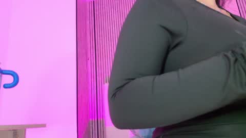 Sofia online show from April 26, 3:04 am