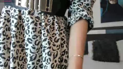 Snapshot of sofiaa_morris chatting on September 8, 7:13 pm Sofia online show from September 8, 7:13 pm