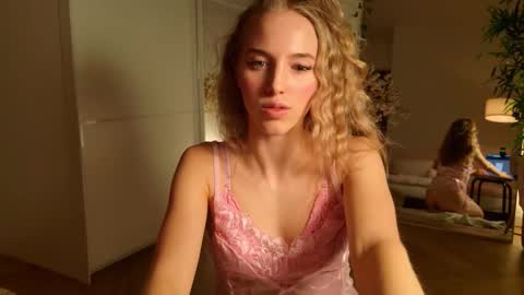 Sofia online show from November 7, 4:34 pm