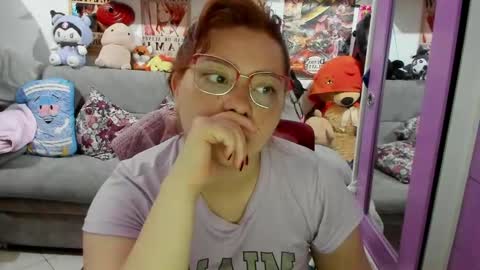 Snapshot of sofiacammy chatting on February 23, 5:56 pm Sofia online show from February 23, 5:56 pm