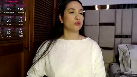 sofiaduque_26 online show from June 8, 8:30 pm