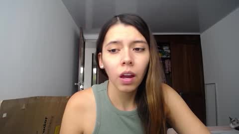 Snapshot of sofiahenao2 chatting on October 19, 7:49 pm sofiahenao2 online show from October 19, 7:49 pm