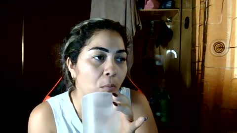 sofialamevip online show from August 4, 8:20 am