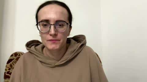 Sofia online show from March 17, 5:28 pm