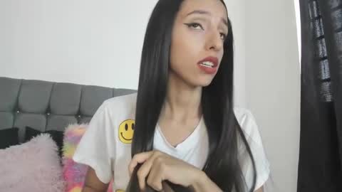 Snapshot of sofiaquiin15 chatting on February 4, 9:52 pm Sofia online show from February 4, 9:52 pm
