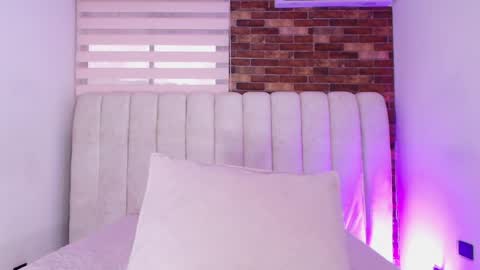 Sofia Velez  online show from April 23, 12:29 pm