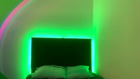 Sofi online show from March 10, 1:15 pm