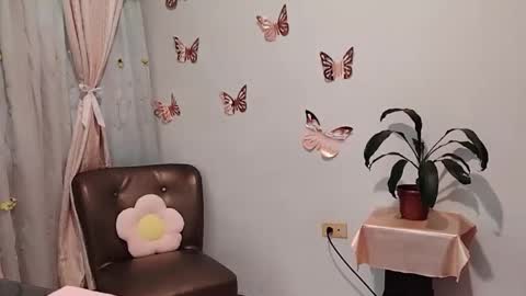 Sofi Bella online show from October 21, 5:28 pm