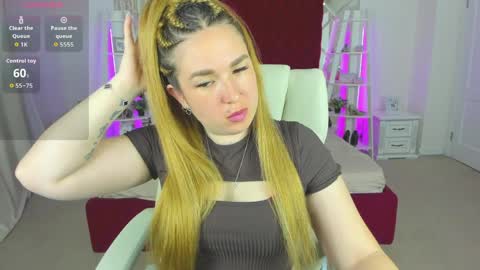 sofii_darling online show from April 10, 4:46 pm