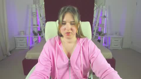 sofii_darling online show from March 22, 5:41 pm