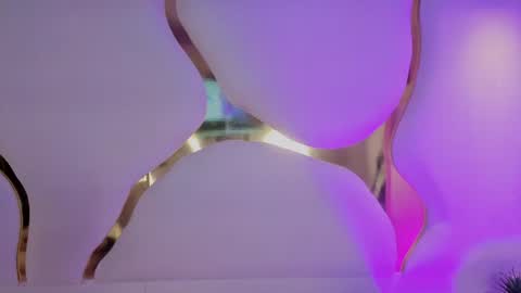 sofii_jones online show from June 11, 10:50 pm