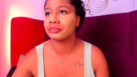 sofiifox online show from April 12, 7:55 am