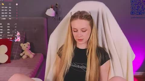 Milisa online show from April 27, 8:06 pm