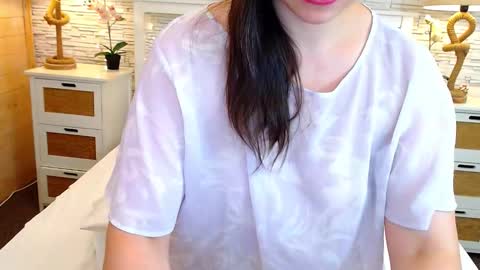 Lilly online show from November 25, 6:15 am