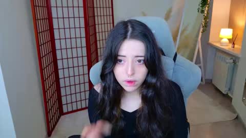 softamora online show from January 12, 6:18 am