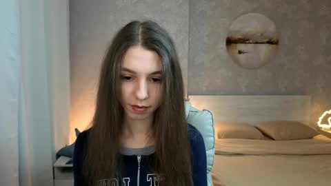 Kelly online show from September 18, 3:43 pm