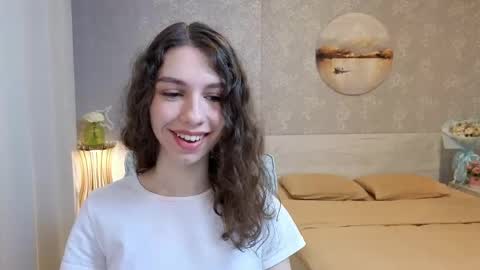 Kelly online show from April 3, 2:15 pm