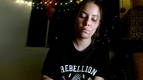 Snapshot of soka_lovers_04_ chatting on December 11, 2:19 am Sofia online show from December 11, 2:19 am