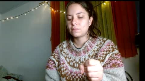 Snapshot of soka_lovers_04_ chatting on January 10, 10:39 am Sofia online show from January 10, 10:39 am