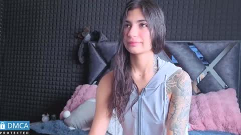 Sol  online show from November 10, 7:31 pm