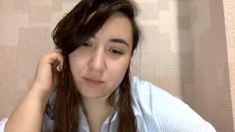 solirenn online show from November 17, 7:58 pm