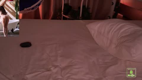 Snapshot of sonalegend_ chatting on October 19, 5:37 pm My name isSonya online show from October 19, 5:37 pm