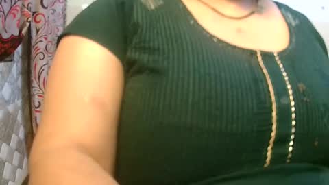 soni88888 online show from December 29, 3:57 pm