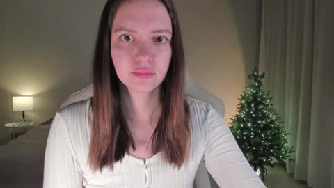 Snapshot of sonia_moon_ chatting on December 10, 1:11 am sonia_moon_ online show from December 10, 1:11 am