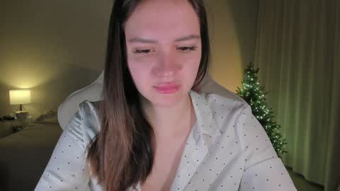 Snapshot of sonia_moon_ chatting on January 8, 1:32 am sonia_moon_ online show from January 8, 1:32 am