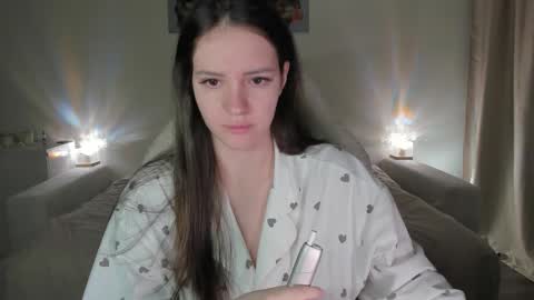 Snapshot of sonia_moon_ chatting on October 7, 2:27 am sonia_moon_ online show from October 7, 2:27 am