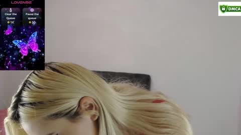 Snapshot of sonia_secret27 chatting on February 14, 5:51 am sonia online show from February 14, 5:51 am