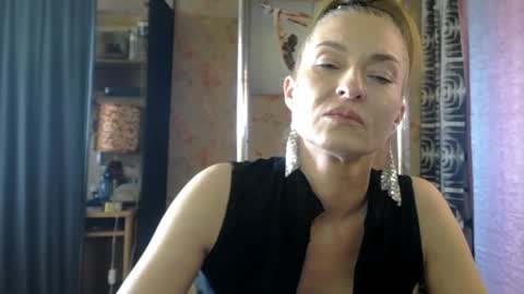 Sonia online show from April 22, 2:03 pm