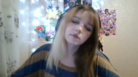 Mila online show from July 24, 4:05 pm