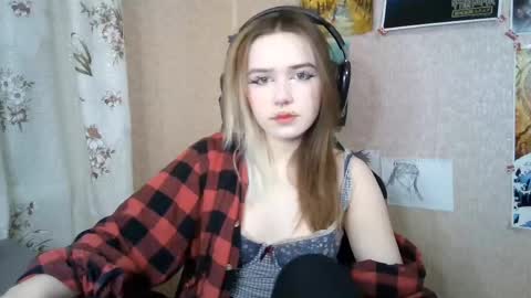 Mila online show from April 21, 5:20 pm