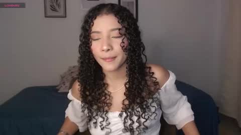 Snapshot of sophi_baby chatting on September 15, 4:43 am Sophi baby online show from September 15, 4:43 am