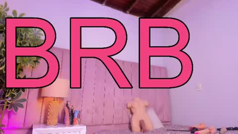 sophi_cooper29 online show from June 20, 11:19 pm
