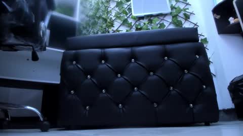 sophi_hardd online show from April 30, 2:22 pm