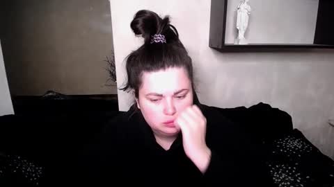 sophia__olsen online show from October 16, 7:00 am