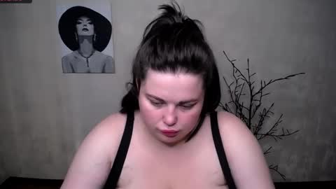 sophia__olsen online show from September 12, 6:03 am