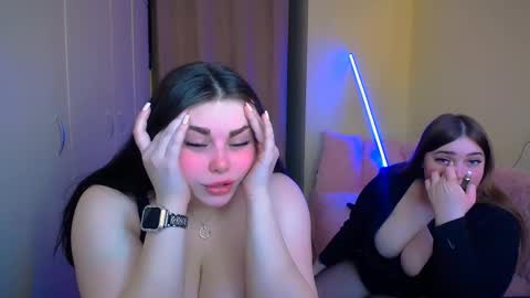 sophia__olsen online show from March 7, 9:18 am