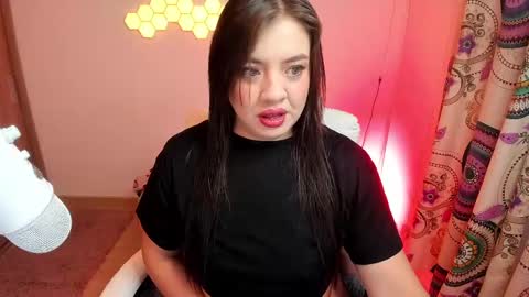 Snapshot of sophia_grants chatting on March 9, 9:35 am sophia_grants online show from March 9, 9:35 am
