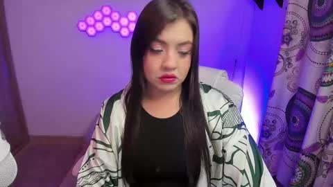 Snapshot of sophia_grants chatting on March 4, 3:44 am sophia_grants online show from March 4, 3:44 am