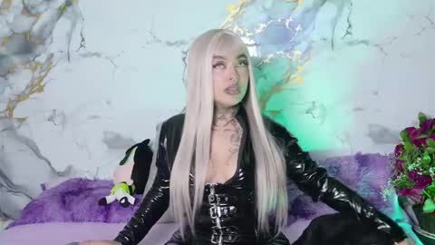 sophia online show from February 25, 4:22 am