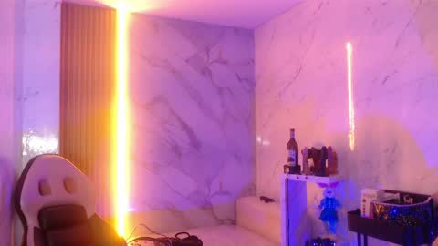 Sophia online show from April 26, 3:26 am