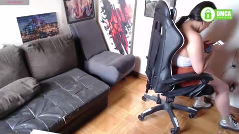 sophiaa_vega_ online show from December 13, 7:53 pm