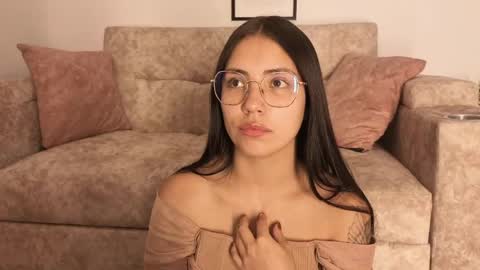 sophiacolemann online show from April 26, 1:03 am