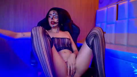 sophiadoll_tf online show from October 27, 12:39 am