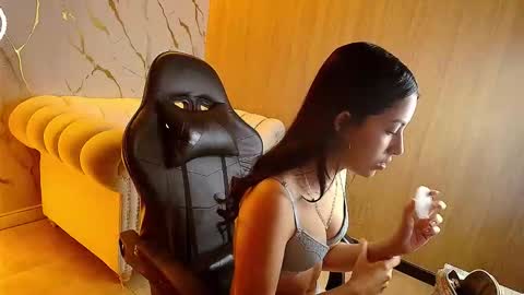 sophiadoll_tf online show from November 18, 1:01 pm